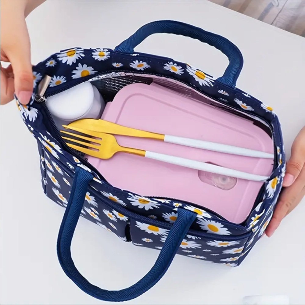 Lunch bag- insulated, NIB, navy with daisy print, open interior, keep foods cold - Picture 4 of 9